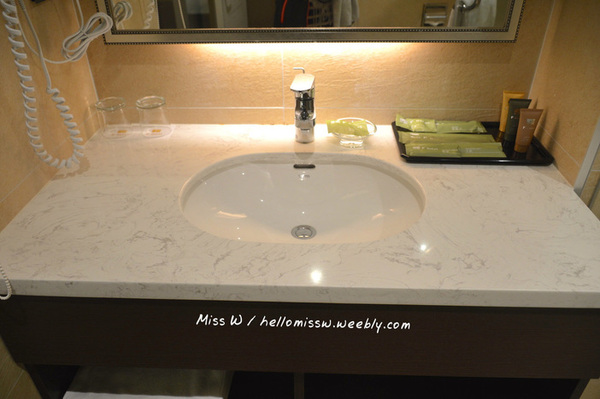 F HOTEL(知本館)：台東｜知本住宿 F HOTEL知本館 新開幕位置優越、設備新穎商旅