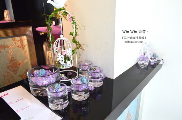 WinWin 果昔：W小姐旅行畫報/ 台北｜食記 東區新寵 Win Win 果昔 人氣夢幻漸層果汁 小精靈喝的唯美飲品 好看好喝也好健康 濃純飽足感