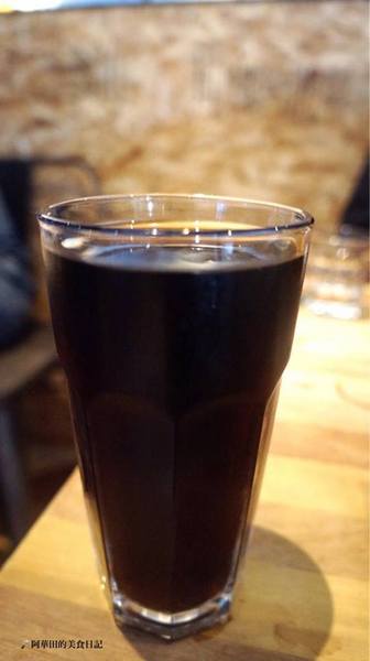 Pizza Factory披薩工廠-頭份店：【苗栗頭份】三五好友聚餐好所在，工業風的舒適用餐環境－Pizza Factory披薩工廠頭份廠