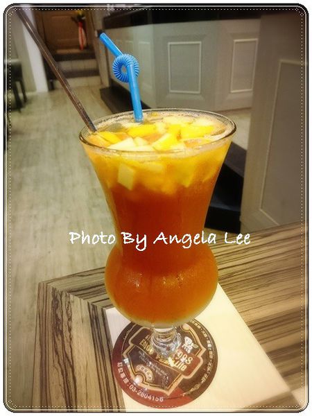 16-08-12-18-47-35-820_photo