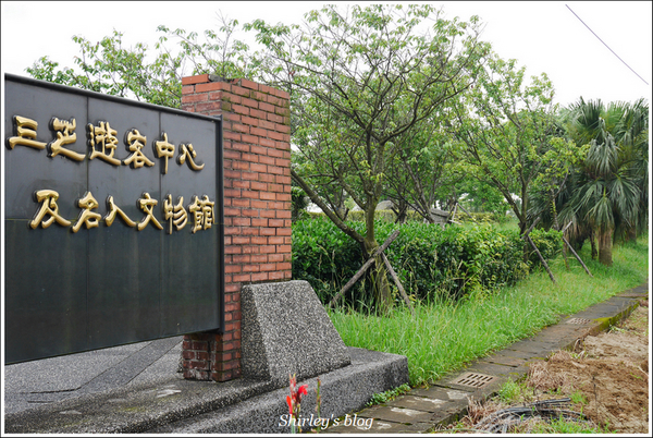 源興居：三芝.源興居百合綻放