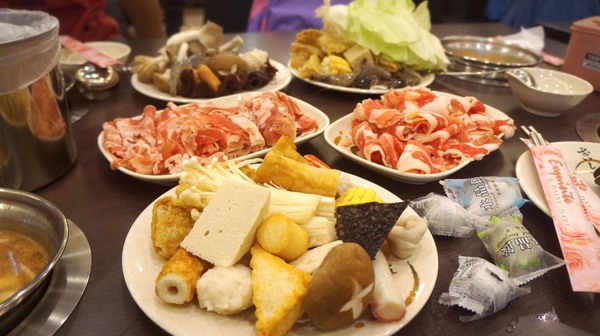 億‧吃到飽自助式火鍋頭份店：【苗栗頭份】億．吃到飽自助式火鍋（5/19新開幕）