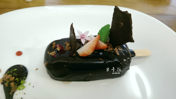 洛可可烘焙坊：【台中/食﹡北區】少女心燃燒的冬天．相機停不來的甜點篇．洛可可烘焙坊