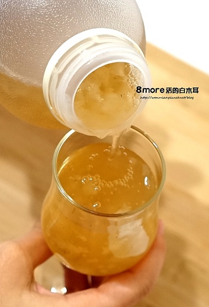 8 more 活的白木耳：【宅配養生/平民燕窩 推薦】喝的天然植物性膠原蛋白, 清爽健康無負擔! ✿✿ 8 more 活的白木耳 ✿✿