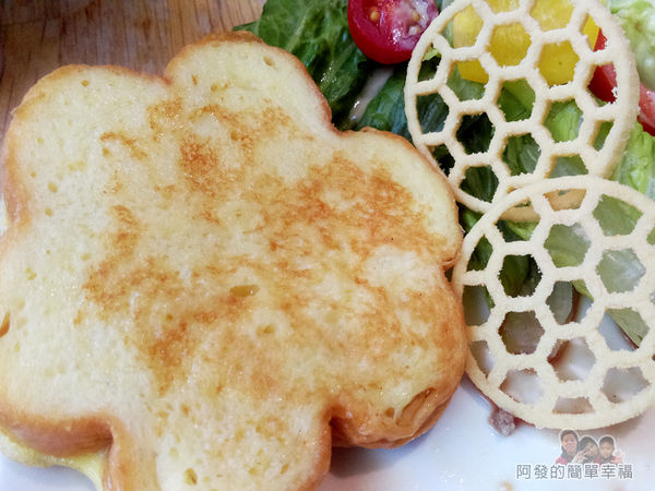 THE-TOAST-HEAVEN17-牛排吐司-花朵狀法式吐司