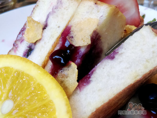 THE-TOAST-HEAVEN35-招牌夾心吐司-藍莓醬