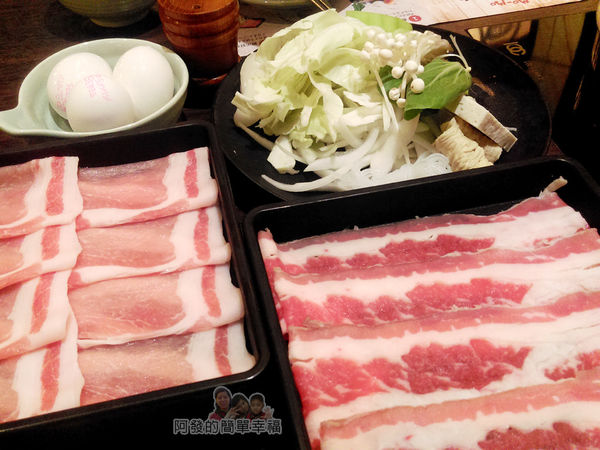 mo-mo-paradise11-菜盤與肉盤