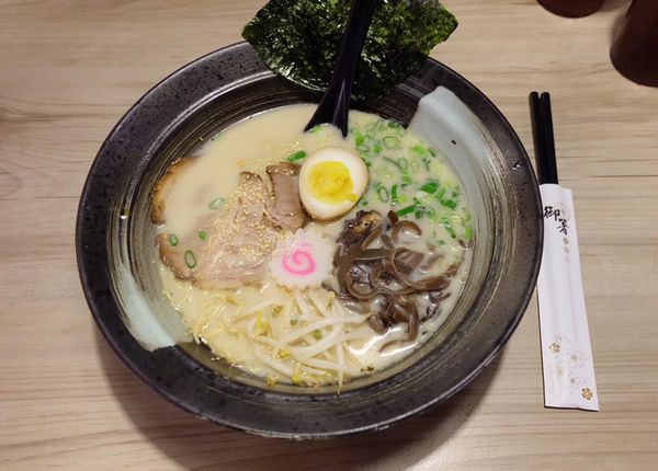 博多豚骨拉麵.jpg