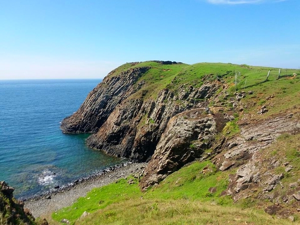 七美：【澎湖景點】澎湖七美下巷~柱狀玄武岩地形綜橫交錯