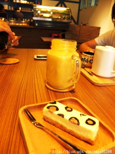 好呦食趣:【美食特搜。屏東市】好呦食趣(體驗)。幸福滋味!熱壓吐司 鬆餅 手感烘培 健康鮮活輕食概念 甜點控快來報到