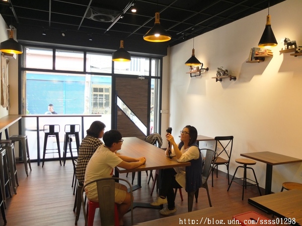 好呦食趣:【美食特搜。屏東市】好呦食趣(體驗)。幸福滋味!熱壓吐司 鬆餅 手感烘培 健康鮮活輕食概念 甜點控快來報到