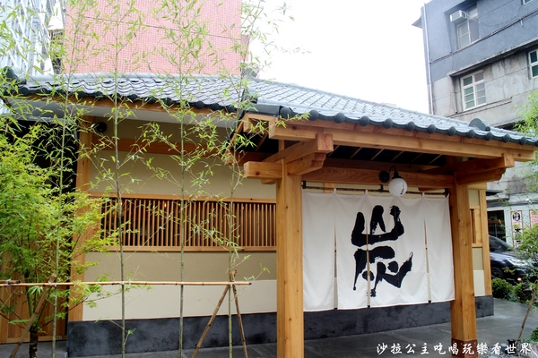 鳥丈爐端燒：日本知名餐飲品牌『鳥丈爐端燒』日式居酒屋/串燒/捷運忠孝新生站