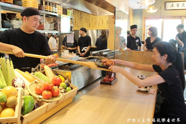 鳥丈爐端燒：日本知名餐飲品牌『鳥丈爐端燒』日式居酒屋/串燒/捷運忠孝新生站