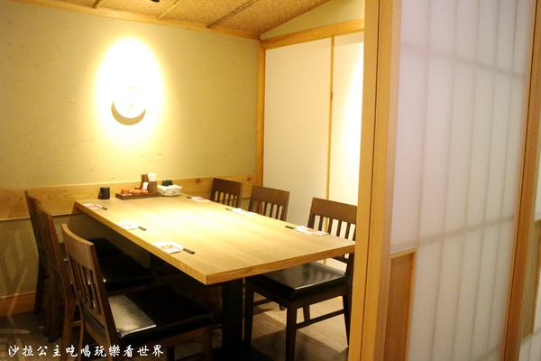 鳥丈爐端燒：日本知名餐飲品牌『鳥丈爐端燒』日式居酒屋/串燒/捷運忠孝新生站