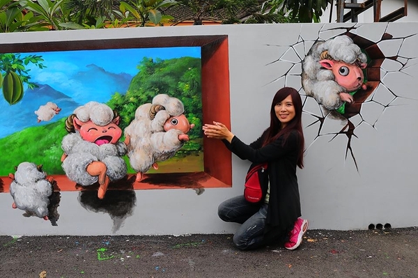 九房童話世界3D彩繪村:【台中景點】『台中石岡九房里童話世界3D彩繪』-又多了一個可以盡情拍照的景點囉”笑”果十足,一起融入石岡九房童話世界的3D彩繪世界裡吧