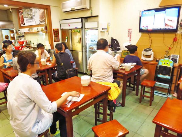 【蘆洲美食】辰記煮麵-香噴噴令人無法抗俱的鵝油飯