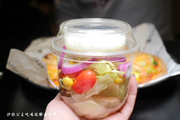 plus pizza(國父店):東區披薩『plus pizza』捷運國父紀念館站/美式餐廳/不限時/無低消