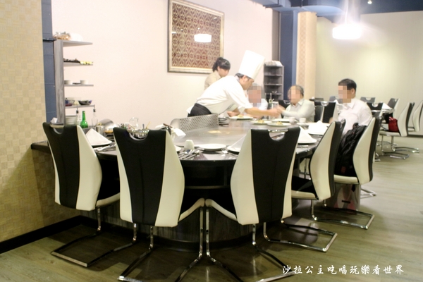 百家樂鐵板燒：7公斤波士頓龍蝦坐鎮/中山區新開幕『百家樂鐵板燒』捷運中山國小站