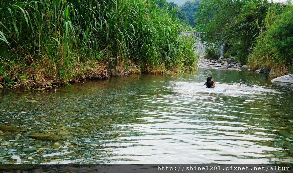 花蓮旅遊景點 米亞丸溪 鯉魚潭周邊親子旅遊景點踏溪戲水 花蓮玩水