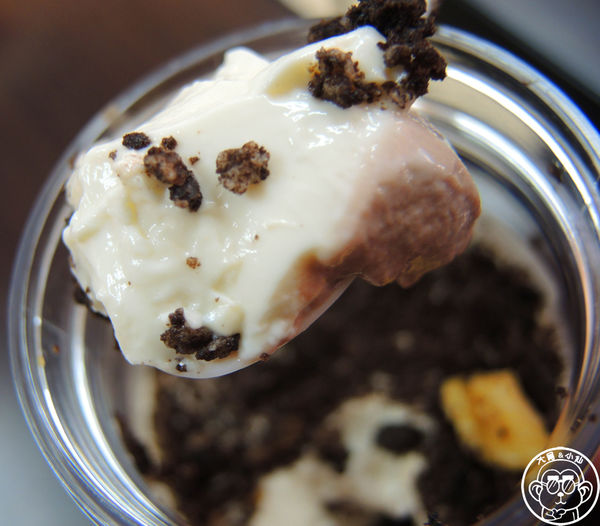 爆料奶酪工作坊：呷飽祙【新北三重･爆料奶酪 奶酪販賣機】投幣甜點風潮吹到三重啦