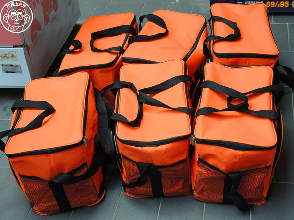 爆料奶酪工作坊：呷飽祙【新北三重･爆料奶酪 奶酪販賣機】投幣甜點風潮吹到三重啦