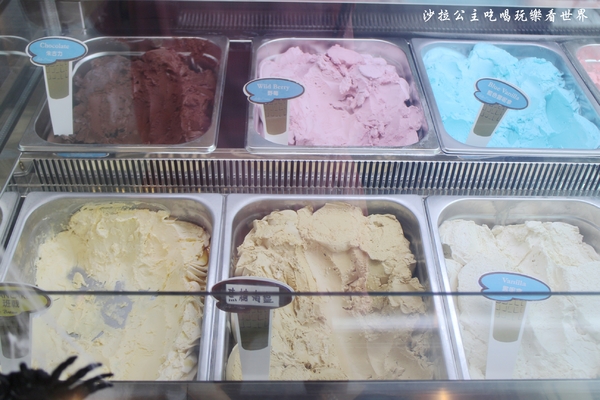 Holly Brown Taiwan：香港知名咖啡廳台灣也吃的到『Holly Brown Taiwan』瘋狂奶昔/內科全日早午餐