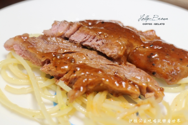 Holly Brown Taiwan：香港知名咖啡廳台灣也吃的到『Holly Brown Taiwan』瘋狂奶昔/內科全日早午餐