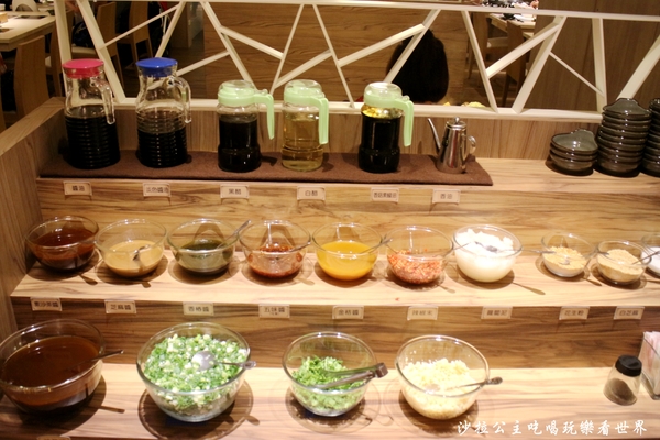 三色堇精緻火鍋：民生社區火鍋『三色堇精緻火鍋』涮涮鍋/近介壽國中