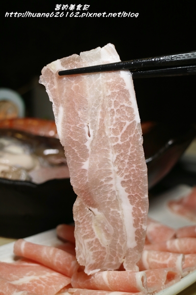 三色堇精緻火鍋：【台北松山區】民生社區火鍋『三色堇精緻火鍋』食材新鮮又美味~