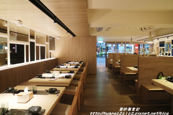 三色堇精緻火鍋：【台北松山區】民生社區火鍋『三色堇精緻火鍋』食材新鮮又美味~