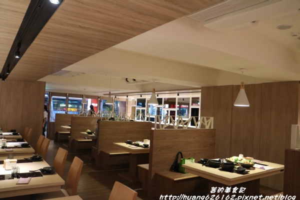 三色堇精緻火鍋：【台北松山區】民生社區火鍋『三色堇精緻火鍋』食材新鮮又美味~