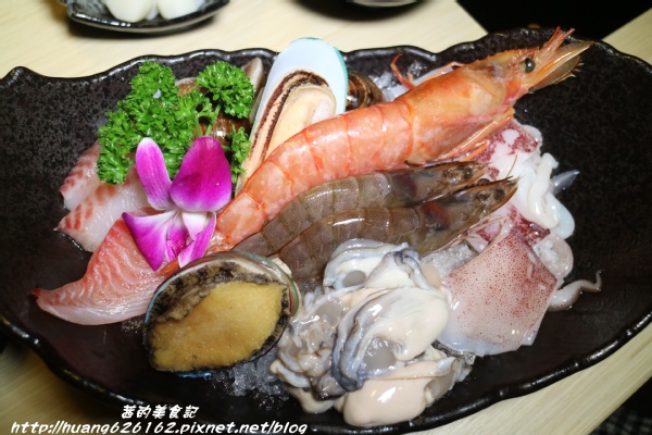 三色堇精緻火鍋：【台北松山區】民生社區火鍋『三色堇精緻火鍋』食材新鮮又美味~