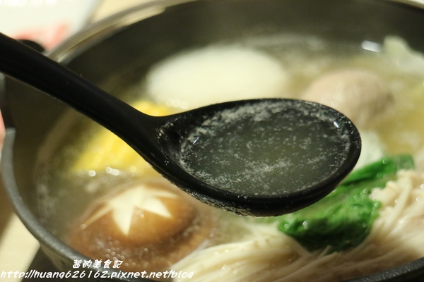 三色堇精緻火鍋：【台北松山區】民生社區火鍋『三色堇精緻火鍋』食材新鮮又美味~