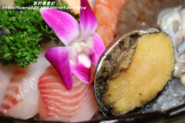 三色堇精緻火鍋：【台北松山區】民生社區火鍋『三色堇精緻火鍋』食材新鮮又美味~