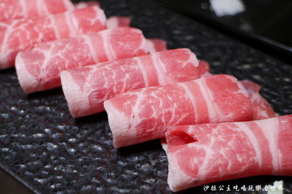 婧 Shabu:新莊頂級火鍋『婧 Shabu』涮涮鍋/白飯無限/大蒜精力湯