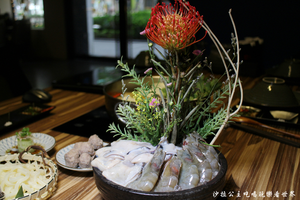 婧 Shabu:新莊頂級火鍋『婧 Shabu』涮涮鍋/白飯無限/大蒜精力湯