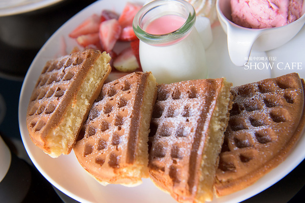 秀咖啡 SHOWCAFE:【愛評體驗團|秀咖啡 SHOWCAFE】在陽光與美食中享受悠閒偽貴婦下午時光