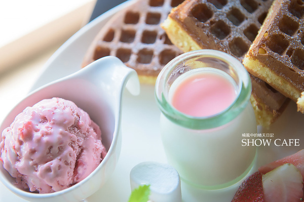 秀咖啡 SHOWCAFE:【愛評體驗團|秀咖啡 SHOWCAFE】在陽光與美食中享受悠閒偽貴婦下午時光