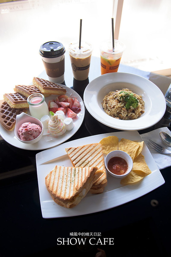 秀咖啡 SHOWCAFE:【愛評體驗團|秀咖啡 SHOWCAFE】在陽光與美食中享受悠閒偽貴婦下午時光