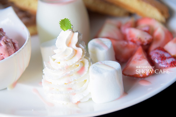 秀咖啡 SHOWCAFE:【愛評體驗團|秀咖啡 SHOWCAFE】在陽光與美食中享受悠閒偽貴婦下午時光