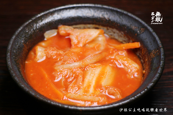 ラーメン無敵 ramenmuteki:三重拉麵免價加麵加飯『ラーメン無敵 ramenmuteki』鳥居/捷運徐匯中學美食