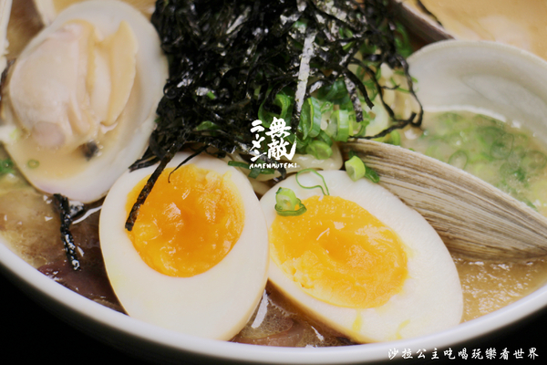 ラーメン無敵 ramenmuteki:三重拉麵免價加麵加飯『ラーメン無敵 ramenmuteki』鳥居/捷運徐匯中學美食