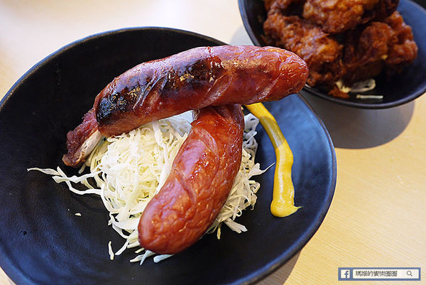 伊太郎拉麵(內湖店):◆台北內湖美食【伊太郎拉麵內湖店】九州久留米豚骨拉麵!和風炸雞好Juice!帶骨德式香腸好風味!拉麵同品項第二件六折!內湖大潤發拉麵。九州拉麵。日本拉麵