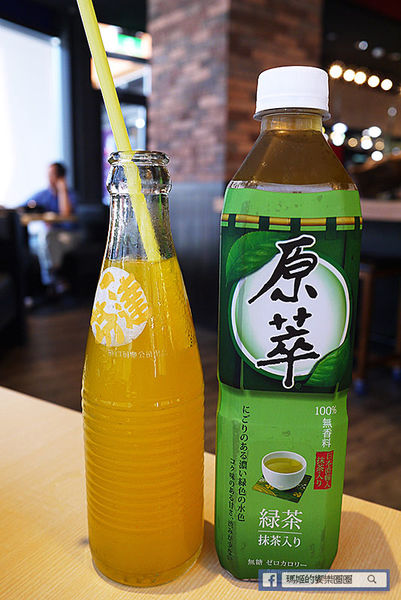 伊太郎拉麵(內湖店):◆台北內湖美食【伊太郎拉麵內湖店】九州久留米豚骨拉麵!和風炸雞好Juice!帶骨德式香腸好風味!拉麵同品項第二件六折!內湖大潤發拉麵。九州拉麵。日本拉麵