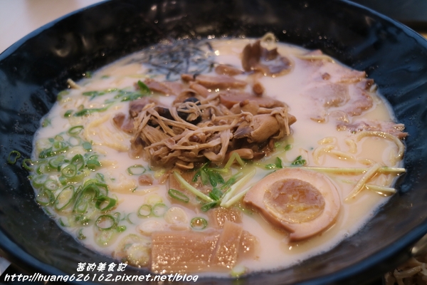 伊太郎拉麵(內湖店):【台北內湖區】台灣唯一久留米回籠湯真傳『伊太郎拉麵』強力推薦 九州地獄拉麵/內湖大潤發拉麵