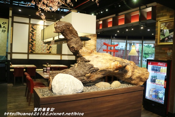 伊太郎拉麵(內湖店):【台北內湖區】台灣唯一久留米回籠湯真傳『伊太郎拉麵』強力推薦 九州地獄拉麵/內湖大潤發拉麵