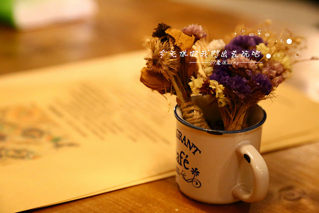 Heynuts Café 好堅果：[台中♥西區 ]Heynuts Café 好堅果。燉鍋料理+老娘鹹五花 (愛評體驗團)