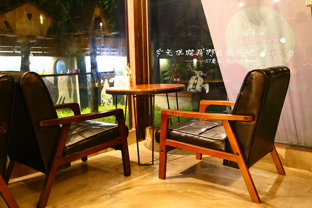 Heynuts Café 好堅果：[台中♥西區 ]Heynuts Café 好堅果。燉鍋料理+老娘鹹五花 (愛評體驗團)