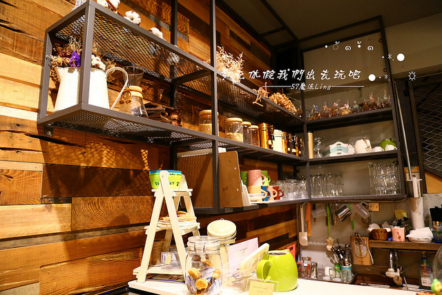 Heynuts Café 好堅果：[台中♥西區 ]Heynuts Café 好堅果。燉鍋料理+老娘鹹五花 (愛評體驗團)