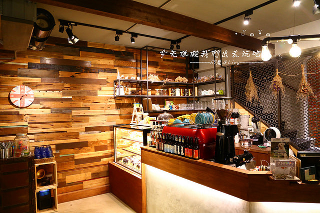 Heynuts Café 好堅果：[台中♥西區 ]Heynuts Café 好堅果。燉鍋料理+老娘鹹五花 (愛評體驗團)